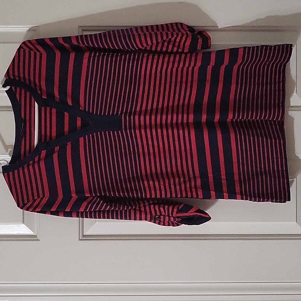 Like new Tommy Hilfiger top. Navy blue and red stripes.